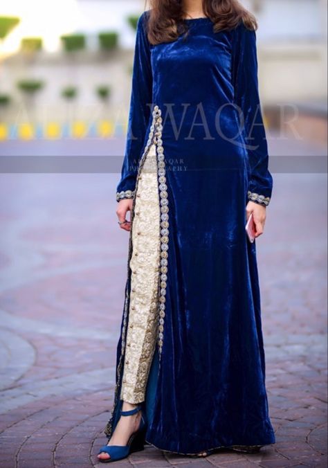 Velvet Frocks For Women, Velvet Dress Designs Fashion, Velvet Frock Design, Latest Velvet Dresses, Velvet Pakistani Dress, Long Kurta Designs, Butterfly Dresses, Velvet Suit Design, Lady Design