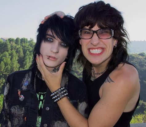 Jake And Johnnie, Cute Emo Guys, Jake Weber, Jake Webber, Fangirl Problems, Johnnie Guilbert, Cute Emo, Emo Guys, Emo Scene