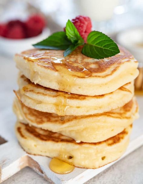 Fluffy Pancakes With Pancake Mix Fluffy Box Pancakes, Boxed Pancake Mix Hack, Fluffy Pancakes From Box Mix Recipe, Box Pancake Mix Hack, Bulk Pancake Mix Recipe, Puffy Pancakes, Oven French Toast, French Toast Recipe Cinnamon, Cinnamon French Toast Bake