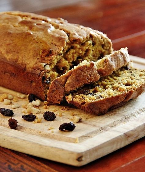 Stock Your Freezer: Make Ahead Christmas Dessert - Thistlewood Farm Raisin Walnut Bread Recipe, Pumpkin Zucchini Bread, Walnut Bread Recipe, Thanksgiving Rolls, Pastry Ideas, Yummy Fall Recipes, Walnut Bread, Cranberry Bread, Candy Cookie