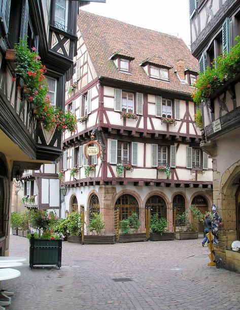 German Houses, German Architecture, World Street, Medieval Houses, French Architecture, European Architecture, Austria Travel, Europe Vacation, Medieval Town