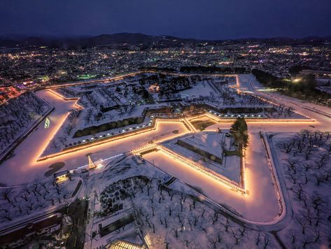 Another photo from Hakodate: Fort Goryokaku taken from Goryokaku Tower. https://www.alojapan.com/436567/another-photo-from-hakodate-fort-goryokaku-taken-from-goryokaku-tower/ #JapanPhotos, #Photo, #Photography, #PhotographyInJapan, #Photos, #Pix, #Reddit, #RedditJapanPhotos Star Fort, Hakodate, Sea Of Japan, Best Ski Resorts, Aerial Images, Dawn And Dusk, Winter Photo, Japan Photo, Best Location