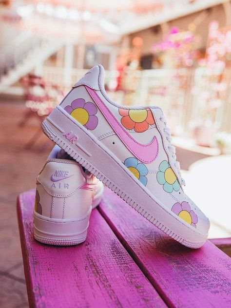 Air Force One Shoes, Painted Shoes Diy, Custom Sneakers Diy, Painted Nikes, Painted Canvas Shoes, Custom Shoes Diy, Diy Sneakers, Personalized Shoes, Funky Shoes