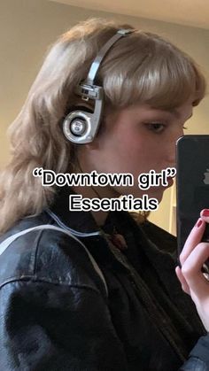 Downtown Girl Essentials, Essentials Clothes, Downtown Girl Aesthetic, Girl Essentials, Aesthetic Clothing Stores, Cute Clothing Stores, Cute Clothing, Downtown Outfits, E Mc2