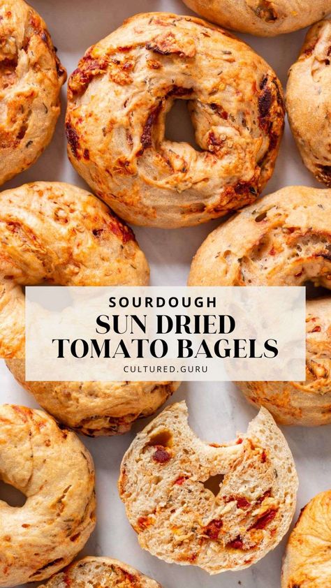 Baking Recipes Savoury, Fancy Bagels, Bagels Ideas, Bagel Recipe Ideas, Bagel Toppings Ideas, Vegan Savory Breakfast, Healthy Bagels, Bagel Flavors, Bagel Ideas