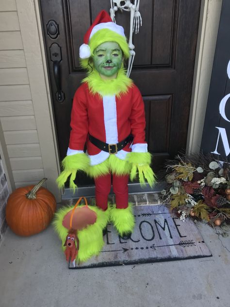 Diy Grinch Costume Kids Easy, Easy Grinch Costume, Grinch Outfit Kids, Toddler Grinch Costume, Grinch Costume For Kids Diy, Grinch Party Costume, Kids Grinch Costume, Grinch Outfit, Dude Outfits