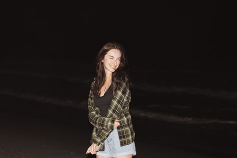 Night time flash beach photos Photo In Nature Ideas, Night Beach Photo Ideas, Night Photos With Flash, Flash Beach Photos, Night Beach Pics With Flash, Beach Pics At Night, Night Time Beach Pictures, Night Flash Photo, Beach Fotos