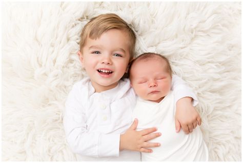 Newborn Sibling Pictures, Sibling Photography Newborn, Newborn Family Pictures, Celebrities Quotes, Newborn Sibling, Baby Boy Newborn Pictures, Toddler Pictures, Baby Boy Name, Baby Boy Newborn Photography