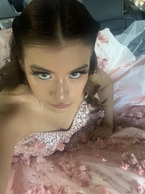 Quinceñera Makeup Looks, Pink Quince Makeup, Quince Makeup Looks, Pink Quince Theme, Derek Klena, Sweet 16 Makeup, Quince Makeup, Quinceanera Makeup, Pink Quince