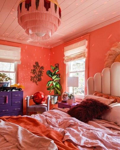 Bedroom Inspirations Chic, Maximalism Interior, Eclectic Decor Modern, Modern Boho Bedroom, Boho Bedroom Design, Bedroom Orange, Rose Pastel, Bedroom Boho, Thanks So Much