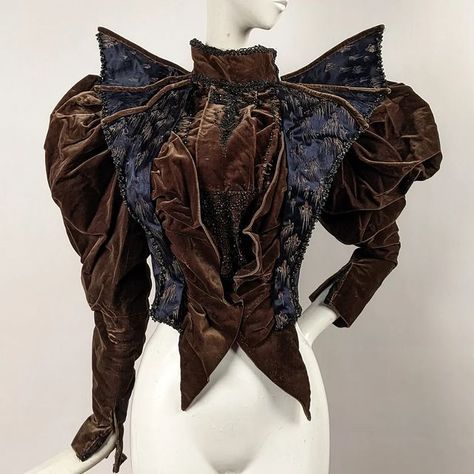 Jamie and Sandi on Instagram: "Vampire 1890s Batwing Jacket w Puff Sleeves + Jet #vampire #🧛 #gothelegance #victorian #antique #fashion #antiqueclothing #oneofakind" Evil Costume, Victorian Bodice, Gothic Fashion Victorian, 1899 Fashion, Belle Epoque Fashion, Homemade Clothes, Wicked Costumes, The Night Circus, 1890s Fashion