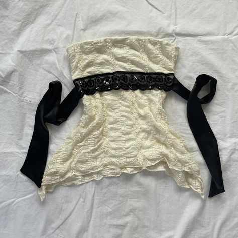 Coquette cream lace asymmetrical tube top. Babydoll... - Depop Babydoll Top Outfit Coquette, Babydoll Tube Top, Vintage Tube Top, Coquette Tube Top, Tube Tops Aesthetic, Tube Tops Y2k, Cute Babydoll Tops, Lace Tops Aesthetic, Lace Top Aesthetic