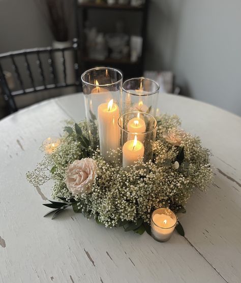 Wedding Front Table Decorations, Candle Flower Table Decor, Diy Table Centrepiece Wedding, Wedding Centerpiece Circle Table, Simple Wedding Centerpieces Flowers, Wedding Centrepiece Round Table, Engagement Centerpiece Ideas, Floral And Candle Centerpiece Wedding, Wedding Table Centerpieces Round Tables