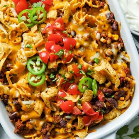 Frito Pie - Spend With Pennies Easy Delicious Casseroles, Fritos Corn Chips, Green Chili Recipes, Frito Pie, Beef Pies, Best Chili Recipe, Spend With Pennies, Meatless Main Dishes, Ground Beef Casserole