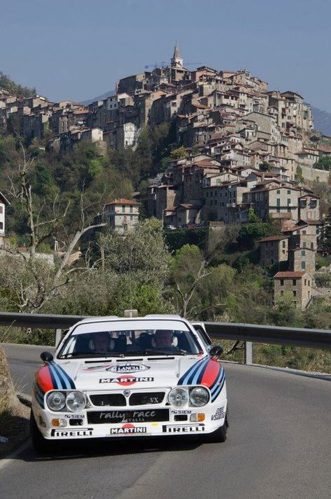 Lancia 037 Rally Martini Lancia Rally, Lancia 037, Lancia Beta, Rally Raid, Classic Race Cars, Upcoming Cars, Gilles Villeneuve, Martini Racing, Course Automobile