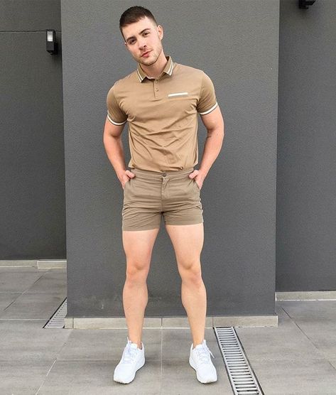 lifestyle🚶Motivation💪 Fitness on Instagram: “What's your favorite ⁉️ Main @mensweb/@menwithmag” Semi Casual Outfit, Outfit Short, Mens Summer Outfits, Mens Casual Outfits Summer, Mens Fashion Fall, Mens Fashion Casual Outfits, Stylish Mens Outfits, Men Fashion Casual Outfits, Summer Outfits Men