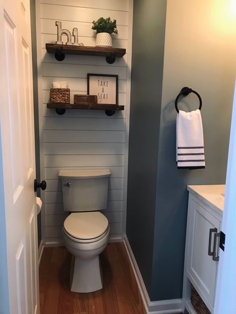 Shiplap Toilet Wall, Toilet Room Shiplap, Half Bath Shiplap Accent Wall, Bathroom Toilet Accent Wall, Shiplap Wall Behind Toilet, Bathroom Ideas Shiplap Wall, Behind Toilet Accent Wall Wallpaper, Shiplap Wall In Basement, Shiplap Bathroom Wall Behind Toilet