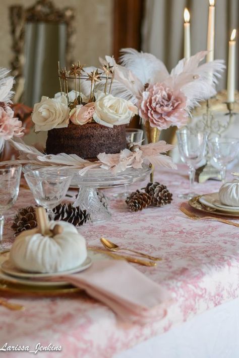 Pink Fall Decor, Fall Harvest Party, Outside Fall Decor, Pink Fall, French Country Home, Harvest Party, Fall Decor Inspiration, Fall Thanksgiving Decor, Autumn Decorating