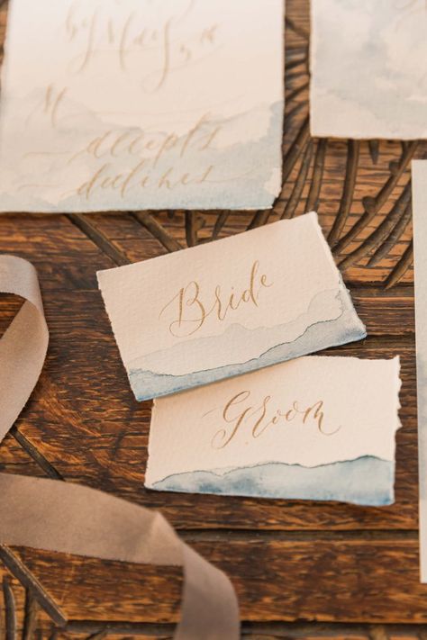 Handmade Paper Place Cards, Handwritten Wedding Invitations, Romantic Wedding Setting, Handwritten Wedding, Wedding Invitations Uk, Free Printable Gifts, Calligraphy Envelope, Free Printable Gift Tags, Custom Wedding Stationery