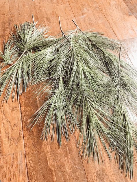 DIY Christmas Garland Using Real Pine Branches - Marly Dice White Pine Garland, Diy Christmas Mantle, Diy Mantel, Branches Diy, Table Garland, Eastern White Pine, Diy Christmas Garland, Pine Garland, Faux Snow