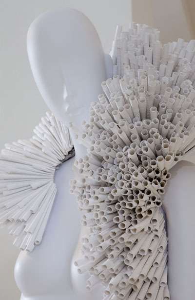 Mode Origami, Elizabethan Ruff, Ralph Pucci, Costume Inspirations, Pratt Institute, Paper Clothes, Origami Fashion, Sculptural Fashion, Paper Fashion