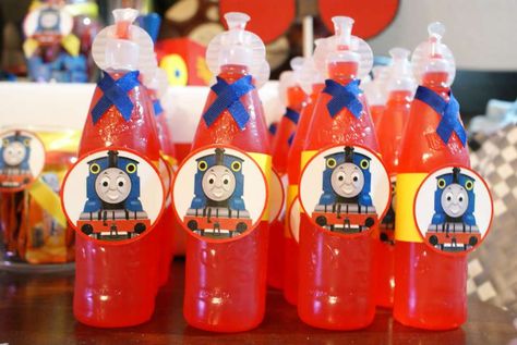 Train Birthday Party Ideas, Train Diy, Thomas Party, Thomas The Train Birthday, Thomas Birthday Parties, Thomas The Train Birthday Party, Thomas The Train Party, Train Birthday Party, Thomas Birthday