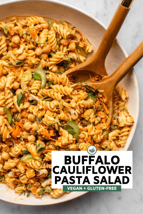 Cauliflower Pasta Salad, Pasta Salad Vegan, Vegan Buffalo Cauliflower, Crunchy Veggies, Cauliflower Pasta, Salad Vegan, Vegan Pasta Recipes, Vegan Side Dishes, Buffalo Cauliflower