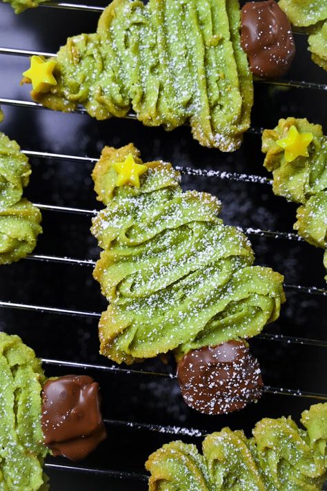 Matcha Butter Cookies, Matcha Christmas, Sudachi Recipes, Festive Cookie Recipes, Butter Cookies Christmas, How To Make Matcha, Anti Inflamatory, Japanese Christmas, Matcha Cookies