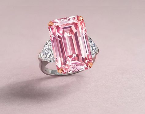 Most Expensive Jewelry, Pink Diamonds Engagement, Graff Diamonds, Pink Emerald, Pink Diamond Ring, Expensive Jewelry, Fancy Diamonds, Fancy Jewelry, I Love Jewelry