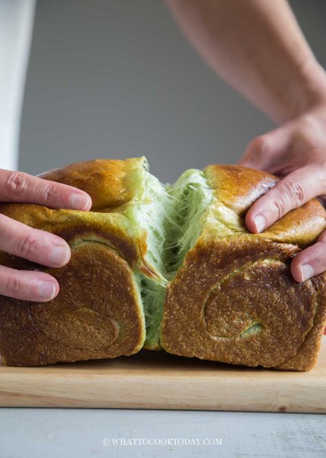 Pandan Bread, Matcha Bread, Beginner Sourdough, Pandan Leaves, Milk Bread Recipe, Milk Bread, Wild Yeast, Healthy Food Inspiration, Bread Loaf