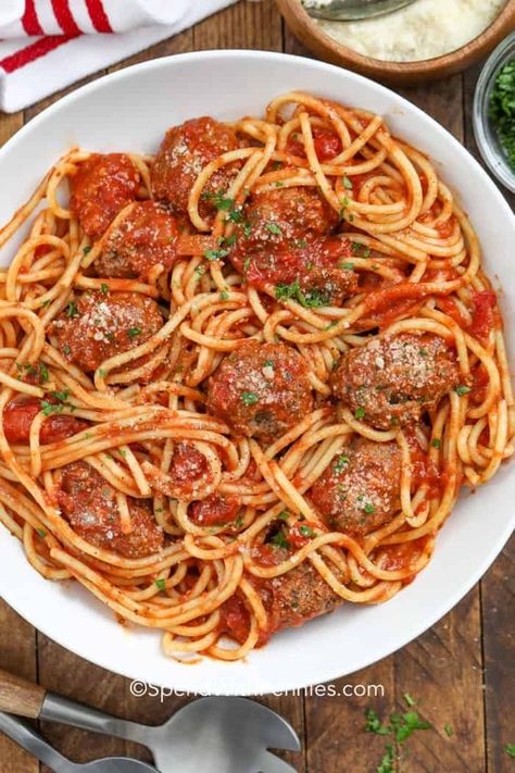 Juicy seasoned beef and pork meatballs in an easy homemade tomato sauce. Spagetti And Meatball Recipe, Homemade Spaghetti Meatballs, Spaghetti With Meatballs, Beef And Pork Meatballs, Spaghetti Meatball Recipes, Spaghetti Recipes Easy, Sauce Spaghetti, Meatball Recipes Easy, Spaghetti Casserole