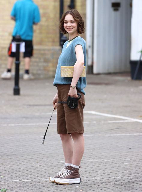 Emma Myers, Brunette To Blonde, Fashionista Clothes, Brunette Girl, Girl Guides, Wednesday Addams, Fashion Fits, Casual Style Outfits, Aesthetic Outfits