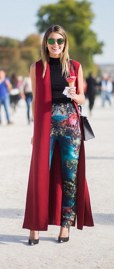 Kimono Outfits, Weekend Mode, Style Casual Chic, Wrap Dresses, Paris Fashion Week Street Style, Long Vests, Tropical Style, Street Style Paris, Holiday Wardrobe