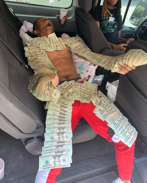 44.5k Likes, 1,498 Comments - The Main Slime🐍 (@poohshiesty) on Instagram: “#SpreadChallenge 🦚 Is Now Officially Started ‼️ Tag Somebody That Can Top This 👀” Gangsta Style, Funny Memes About Girls, Fake Money, Money On My Mind, Memes Of The Day, Friend Memes, Rap Aesthetic, Lil Uzi Vert, Anime Memes Funny