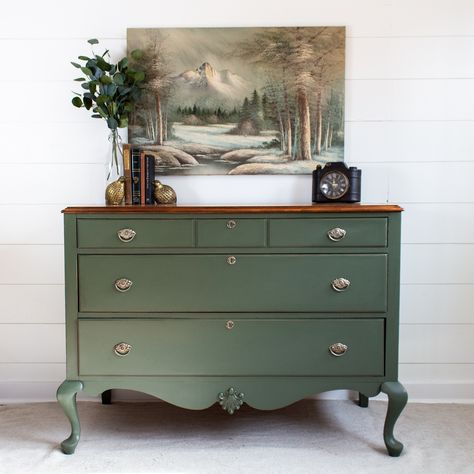 Fusion Mineral Paint BAYBERRY. Adeep muted olive green, Bayberry is perfectly vintage. It’s stunning on its own or as part of a natural palette. #prairierevival #paintedcabinets #relovedfurniture #fusionmineralpaintretailer #fusionmineralpaint #fusioncotw #diypaintedfurniture #diyhomeprojects #furnituremakeover #diydecor #furniturerenovation #coloroftheweek #paintitbeautiful #stjosephillinois