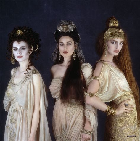 Monica Bellucci, Michaela Bercu, and Florina Kendrick in Bram Stoker's Dracula by Ford Coppola, 1992 Michaela Bercu, Dracula 1992, Dracula's Brides, Eiko Ishioka, Female Vampire, Film Fashion, Bram Stoker's Dracula, Vampires And Werewolves, Image Film