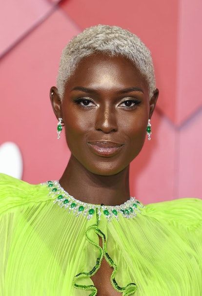 Platinum Natural Hair Black Women, Styling Twa, Short Natural Blonde Hair, Pixie Cut Hair Color, Tapered Pixie Haircut, Tapered Twa Hairstyles, Tapered Cut Natural Hair, Blonde Twa, Fade Haircut Women