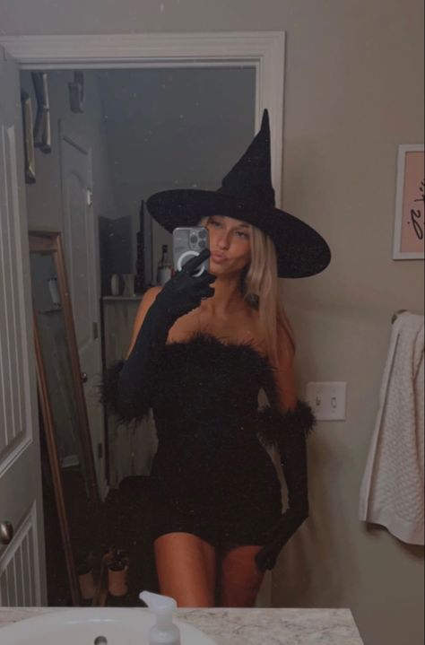 #halloween #halloweencostume #college #halloweenideas #costumeidea #witch Black Cat Personality, Hall Costumes, Cat Personality, Fall Szn, Aesthetic Types, Rave Costumes, Halloween Party Outfits, Witch Halloween Costume, Halloween Costume Outfits