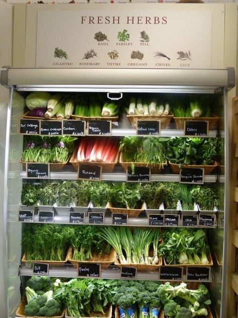 Supermarket Design Interior, Fruit And Veg Shop, Vegetable Shop, Grocery Store Design, Organic Market, Desain Pantry, Fruit And Vegetable Storage, Supermarket Design, Farm Business