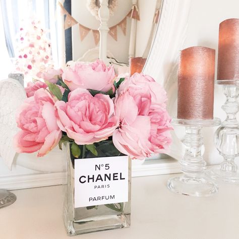 Chanel Vase | English Roses Chanel Flower Vase, Chanel Bathroom, Chanel Diy, Home Office Pink, Diy Large Wall Art, Chanel Flower, Chanel Wall Art, Parisian Party, Chanel Decor