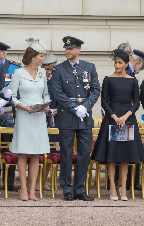 William, Kate, Harry, and Meghan Arrive For Their Latest Appearance Together Kate Middleton Shoes, Justin Welby, Princ Harry, Düşes Kate, Princesse Kate Middleton, Prins William, Royal History, Prins Harry, Kate And Meghan