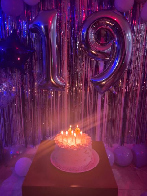 #19thbirthday #birthday #birthdayparty #birthdaygirl #bday #birthdaycelebration #cake #birthdaycake #19years #19thbday 19th Bday, Balloons, Cake, Birthday