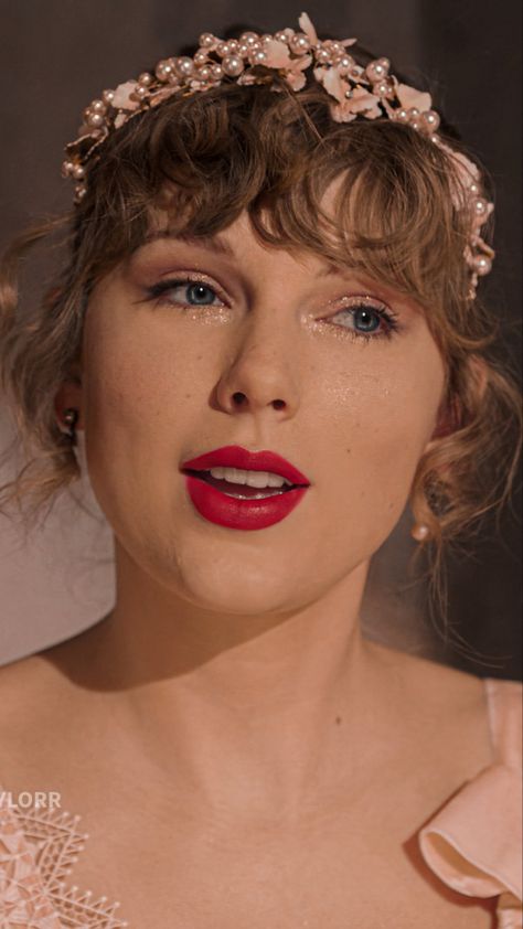 Taylor Swift Makeup, Taylor Swift Drawing, Concert Makeup, Real Queens, Estilo Taylor Swift, Make Up Inspo, Cute Lazy Outfits, Taylor Swift Wallpaper, Live Taylor