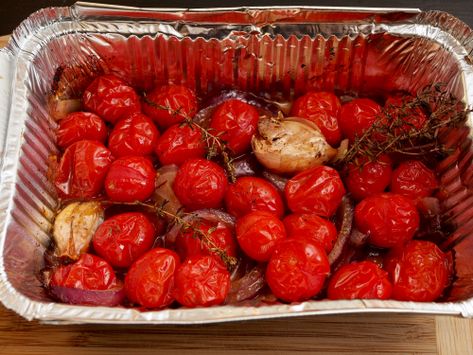 BBQ Roasted Cherry Tomatoes | Jono & Jules do food & wine Bbq Roast, Roasted Cherry, Roasted Cherry Tomatoes, Small Tomatoes, Red Onions, Roasted Tomatoes, Cherry Tomatoes, Thyme, Wine Recipes