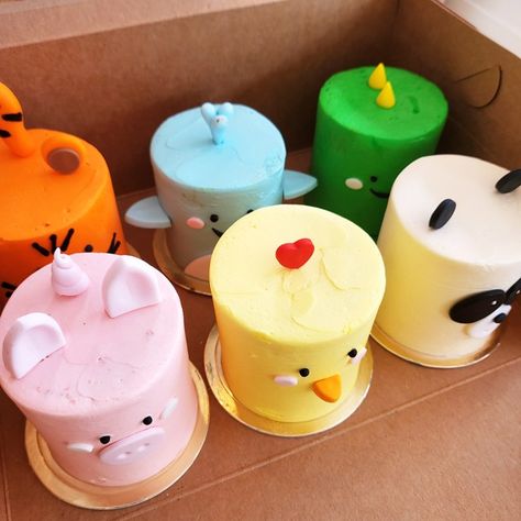 Mini Pastelitos, Mini Pastel, Farm Animal Birthday, Deli Food, Big Cakes, Fun Cupcakes, Box Cake, Animal Birthday, Fondant Cake