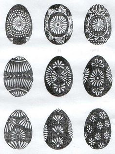 vasku marginti kiausiniai Easter eggs - margučiai - comprise a special type of Lithuanian folk art. Lithuanian Easter Eggs, Polish Easter, Easter Egg Art, Greek Easter, Easter Egg Pattern, Pysanky Eggs, Ukrainian Easter Eggs, Easter Egg Designs, Easter Egg Painting