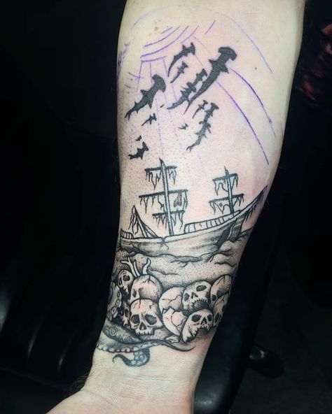 Erica on Instagram: “Added a shipwreck to the octopus I did a while back, slowly but surely turning into a creepy underwater half sleeve 🐙🦈🐠🐚☠️🌊 excuse the lack…” Underwater Shipwreck Tattoo, Creepy Underwater, Shipwreck Tattoo, Underwater Shipwreck, Slowly But Surely, The Octopus, Shipwreck, Back Tattoo, Half Sleeve