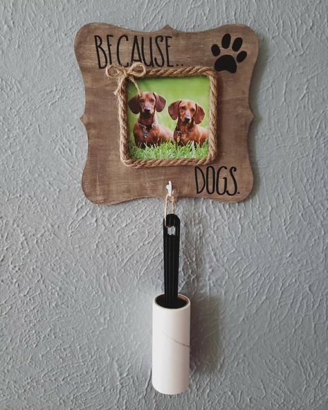 Diy Sign Holder, Lint Roller Sign, Room Crafts, Picture Frame Wood, Diy Holder, Lint Roller, Sign Holder, Frame Wood, Cute Diys