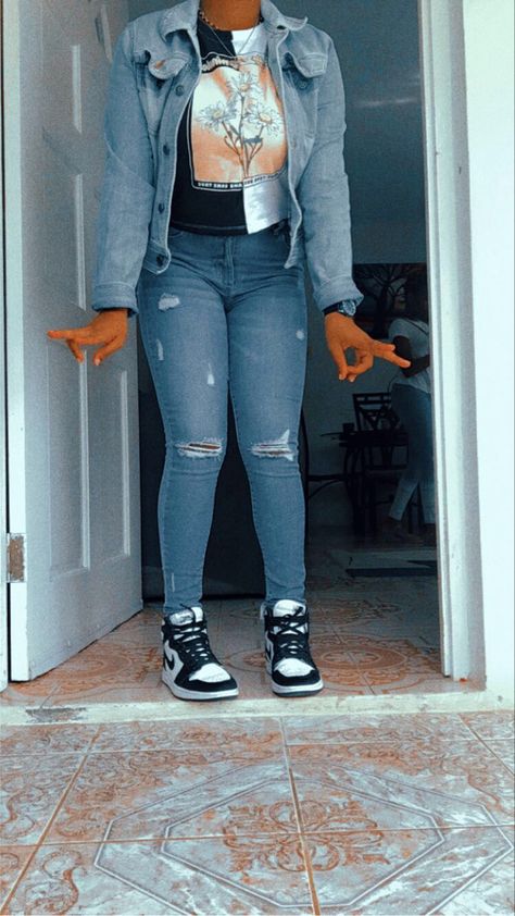 Christian  soft girl outfit Jeans And Jordans Outfit Women, Black And White Jordans Outfit, Jordans Black And White, Jordans And Jeans, Jordans Outfit Women, White Nike Outfit, Outfit With Jordans, Outfits With Jordan 1s, Black And White Jordans