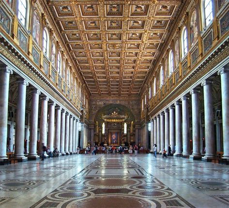 Take a Virtual Tour of the Spectacular Major Basilica of St. Maria Maggiore in Rome – EpicPew St Maria, Roman Church, Santa Maria Maggiore, Greek Temple, Beautiful Mosques, Beautiful Villas, Old Church, Beautiful Places To Visit, Rome Italy